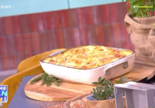 Ο Τίμος Ζαχαράτος μαγειρεύει πεντανόστιμο και εύκολο σουφλέ ζυμαρικών