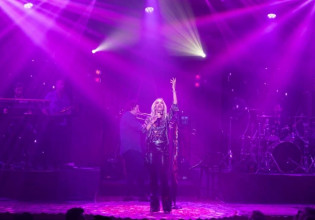 Άννα Βίσση – Η «απόλυτη Ελληνίδα star» επιστρέφει για τρίτη χρονιά στο Barbarella Live Party