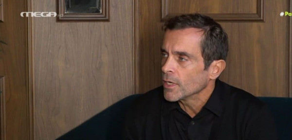 Κωνσταντίνος Μαρκουλάκης – «Με τη συγκεκριμένη γυναίκα που είμαι θα ήταν μεγάλη μου χαρά να βιώσω ξανά την πατρότητα»