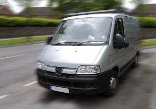 Αυστρία – Μετανάστες βρέθηκαν νεκροί μέσα σε ασφυκτικά γεμάτο βαν