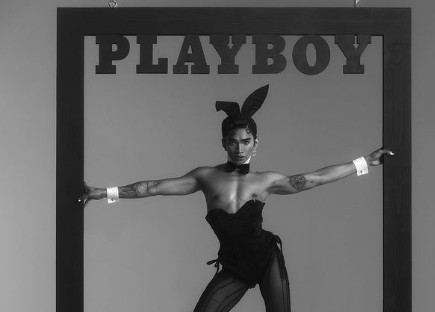 Playboy – Για πρώτη φορά φιλοξενεί στο εξώφυλλο έναν gay άνδρα στο ρόλο του κουνελιού