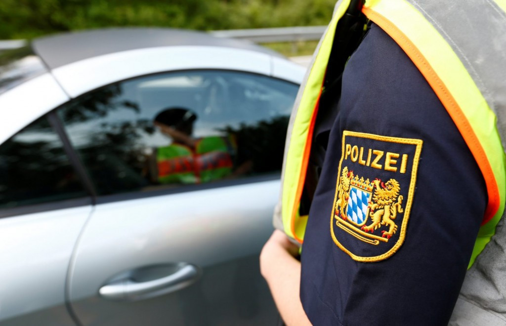 Γερμανία - Αστυνομικές έρευνες σε σπίτια πέντε νεαρών - Σχεδίαζαν τρομοκρατική επίθεση εμπνευσμένοι από τον ISIS
