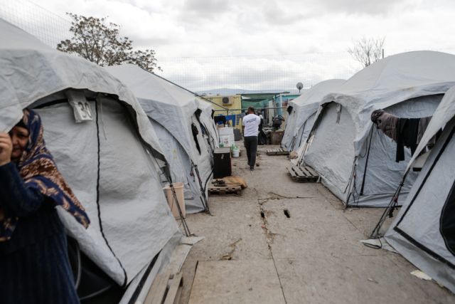 Δημοσκόπηση για το προσφυγικό - Πως κρίνουν οι νησιώτες την κατάσταση επί ΝΔ και επί ΣΥΡΙΖΑ
