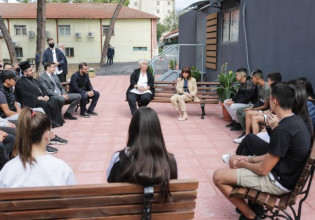 Σακελλαροπούλου για Σταρούπολη – Οι νέοι θα απομονώσουν ακραία φασιστικά φαινόμενα