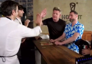 Ο Γκόρντον Ράμσεϊ έμαθε να φτιάχνει σουβλάκια