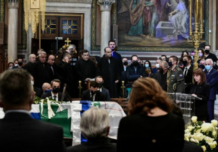 Σακελλαροπούλου – Θα θυμόμαστε την Φώφη Γεννηματά ως ένα πρότυπο γενναιότητας και ακεραιότητας