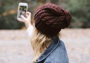 Οι selfies του θανάτου – Πάνω από 350 άνθρωποι έχουν σκοτωθεί από το 2008 προσπαθώντας να βγάλουν φωτογραφία