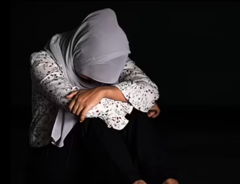 Αυστραλία – Απήγαγαν 14χρονη για ένα μήνα – Τη βίαζαν και την έκαιγαν με φλόγιστρο