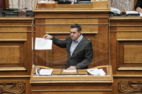 Άγρια επίθεση Τσίπρα σε Μητσοτάκη – Είστε αδιάβαστος, αδαής και αλαζόνας