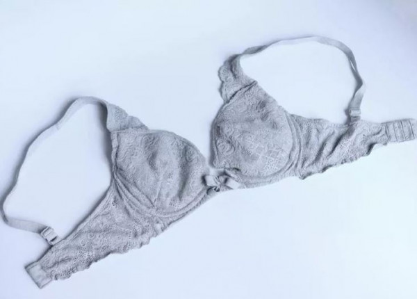 Εσείς θα φορούσατε ρούχα από πηλό;