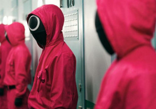 Squid Game – Το Άμπου Ντάμπι «ζωντανεύει» το Παιχνίδι του Καλαμαριού (εννοείται χωρίς τους φόνους και τις αιματοχυσίες}