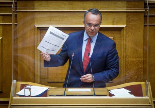 Το 2022 η τρίτη πρόωρη αποπληρωμή του δανείου του ΔΝΤ – Στα 228 εκατ. ευρώ το όφελος σύμφωνα με Σταϊκούρα