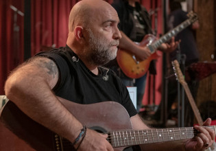 Μπάμπης Στόκας – Αυτό είναι το παράπονό του από τον Σάκη Ρουβά