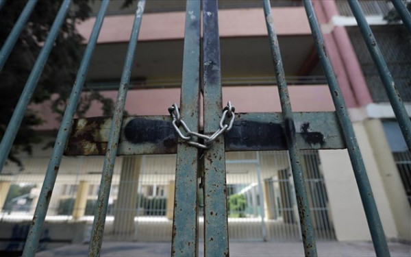 Ρέθυμνο – Στο νοσοκομείο ανήλικη που έχασε τις αισθήσεις της λόγω μέθης στο υπό κατάληψη σχολείο της