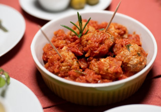 Εσείς έχετε δοκιμάσει τάπας μαγειρεμένα με την ηλιακή ενέργεια;