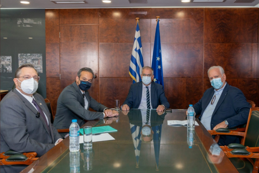 Θεοδωρικάκος – Ο νόμος για τις πορείες εφαρμόζεται – Επιπλέον 30 αστυνομικοί στο ΑΤ Ομόνοιας