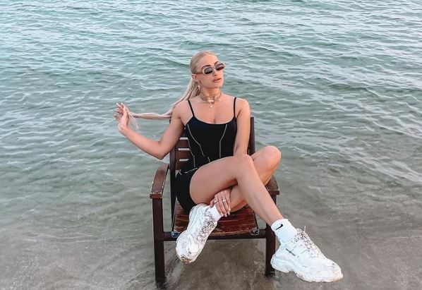 Ξέσπασε κατά των δημοσιογράφων η Ιωάννα Τούνη – «Καταλαβαίνω ότι πουλάω αλλά…»