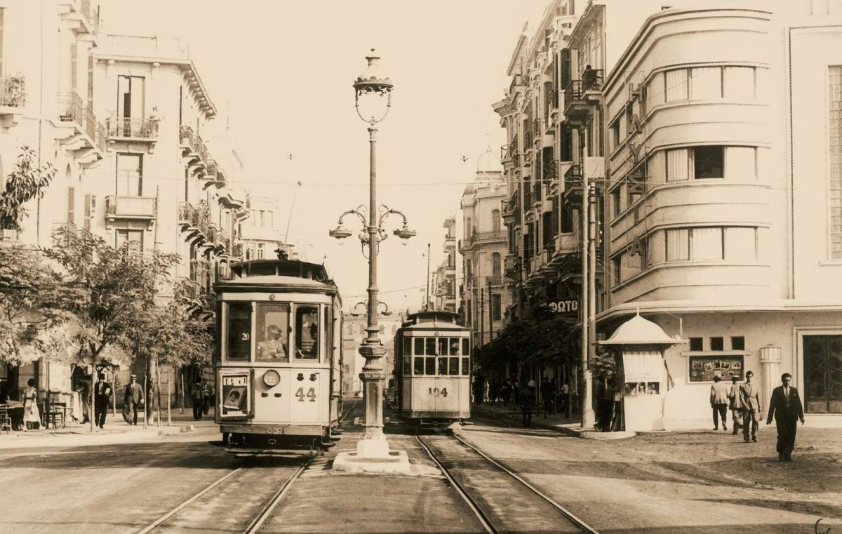 Τραμ - Πώς και πότε ξεκίνησε να κυκλοφορεί στην Αθήνα το τραμ