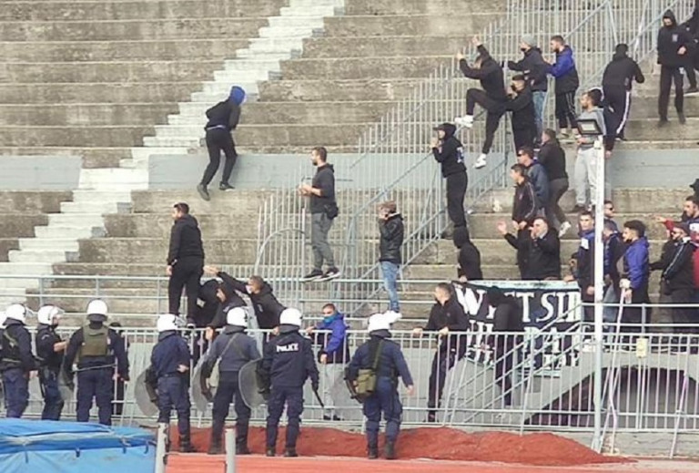 Χαμός στο Τρίκαλα – Νίκη Βόλου – Επεισόδια, τραυματίες και προσαγωγές