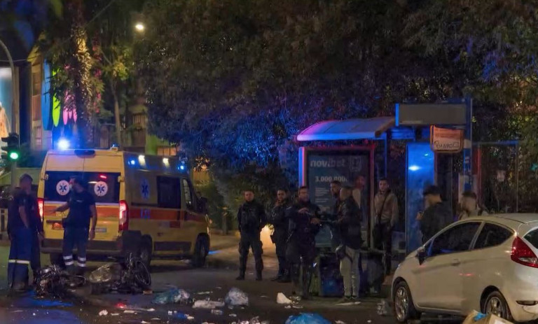 Τροχαίο στη Θηβών – Νεκρός 22χρονος μοτοσικλετιστής – Από θαύμα γλίτωσε ένας περαστικός