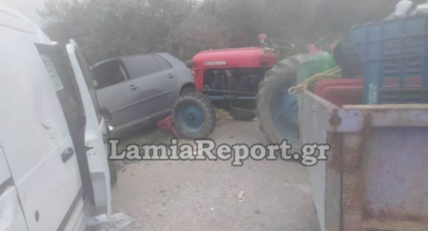 Λαμία – Τροχαίο με τρακτέρ και δύο αυτοκίνητα – Τρεις τραυματίες