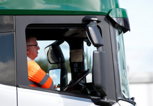 Ελλείψεις οδηγών – Από το χάος της Βρετανίας, στο… άγχος της Ευρώπης