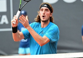 Στο διπλό του Παρισιού με παρτενέρ-έκπληξη ο Τσιτσιπάς