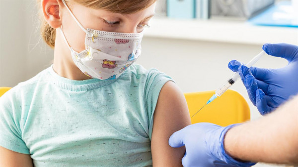 Στο «μικροσκόπιο» του EMA η χρήση του εμβολίου Pfizer σε παιδιά 5-11 ετών
