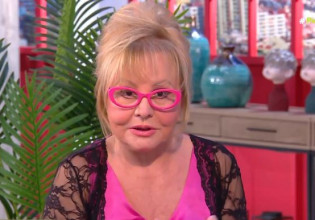 Βίκυ Παγιατάκη – «Γιατί τα πενηντάευρα δεν είναι… πετσετάκια»