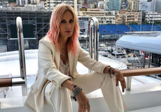 Άννα Βίσση – Ο Νίκος Καρβέλας την αποκάλεσε «γουρουνίτσα» και της είπε ότι «έκανε τη γλώσσα του να ριγήσει»