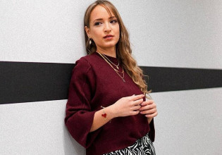 The Bachelor 1- Η Βίβιαν κρατά και παρακρατά επαφές με τον Βασιλάκο