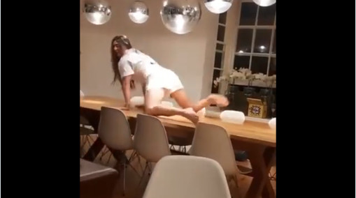 Πήγε να δείξει τη σέξι πλευρά της χορεύοντας – Αυτό που ακολούθησε είναι ξεκαρδιστικό