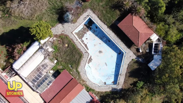 Το ξενοδοχείο – φάντασμα των βορείων προαστίων που ακόμα μπορείς να κλείσεις δωμάτιο