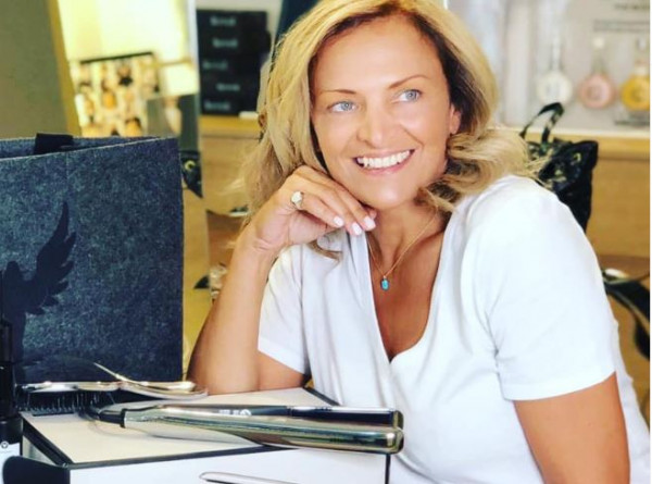 Χριστίνα Λαμπίρη – Δείτε πώς ήταν η παρουσιάστρια πριν τις πλαστικές