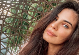 Χριστίνα Μπόμπα – Προσπαθεί να κάνει Insta βίντεο, αλλά η μια της κόρη…