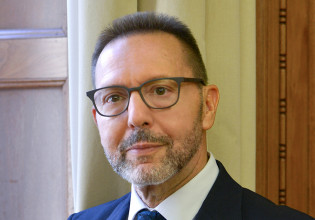 Στουρνάρας – Έντονη ανάκαμψη της ελληνικής οικονομίας τα επόμενα τρίμηνα