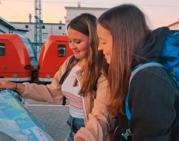 Οι νέοι ταξιδεύουν δωρεάν στην Ευρώπη – Δικαιούχοι και προθεσμίες