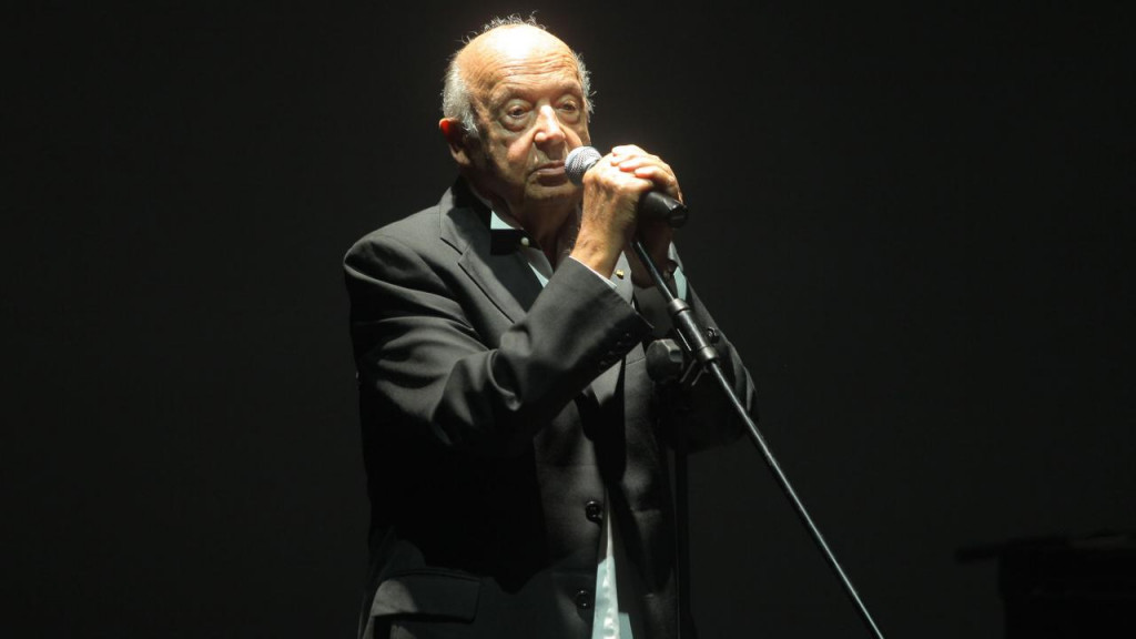 Μίμης Πλέσσας – Κλείνει τα 97 και η Finos Film του θύμισε πώς ήταν μωρό