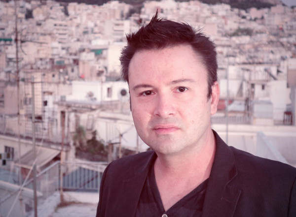 Ο σεναριογράφος του «Αύριο μας ανήκει», Γιάννης Σκαραγκάς, αποκαλύπτει την πηγή έμπνευσής του