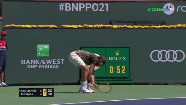 Ξέσπασε στη ρακέτα του ο Τσιτσιπάς – Δείτε το βίντεο