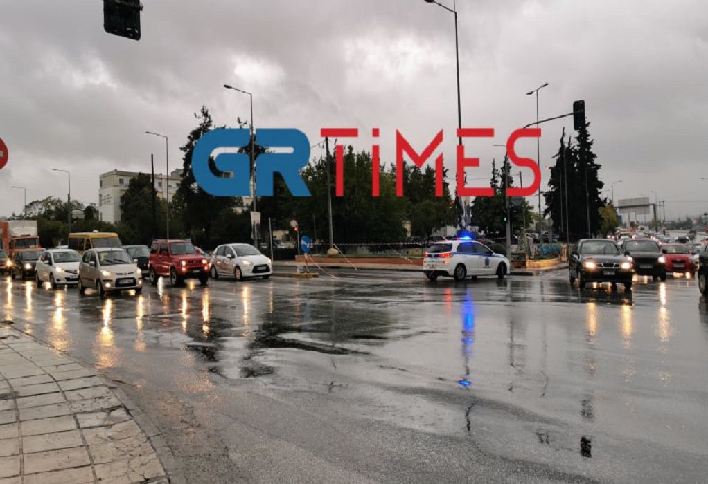 Θεσσαλονίκη - Ο «Μπάλλος» έφερε κυκλοφοριακό κομφούζιο στους δρόμους