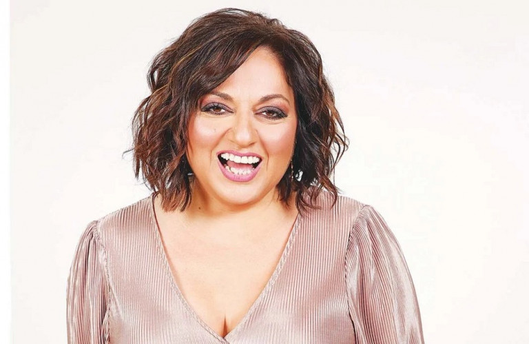 Σοφία Μουτίδου- Ρομαντικό φιλί στη σκηνή με τον σύντροφό της Κωνσταντίνο