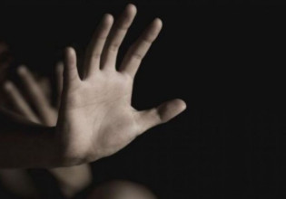 Μοσχάτο – Σοκαριστικές μαρτυρίες για τον καθηγητή – «Βγάλε τη μπλούζα σου και ξάπλωσε στο θρανίο»