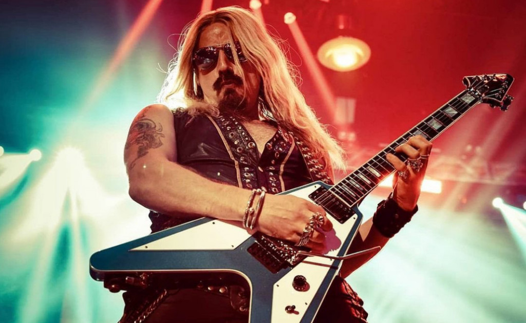 Judas Priest – Ο κιθαρίστας του συγκροτήματος σώθηκε σαν από θαύμα – Τι συνέβη on stage