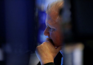 Facebook – Κατρακύλησε η μετοχή στη Wall Street