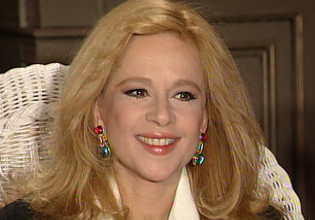 Αλίκη Βουγιουκλάκη – Συγκινητική αποκάλυψη για την ηθοποιό – «Πήρε τρεις ανάσες κι έφυγε»