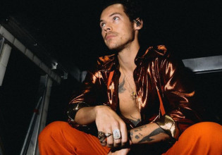 Χάρι Στάιλς – Βοήθησε μια θαυμάστρια του να κάνει coming out στην μητέρα της με τον πιο γλυκό τρόπο