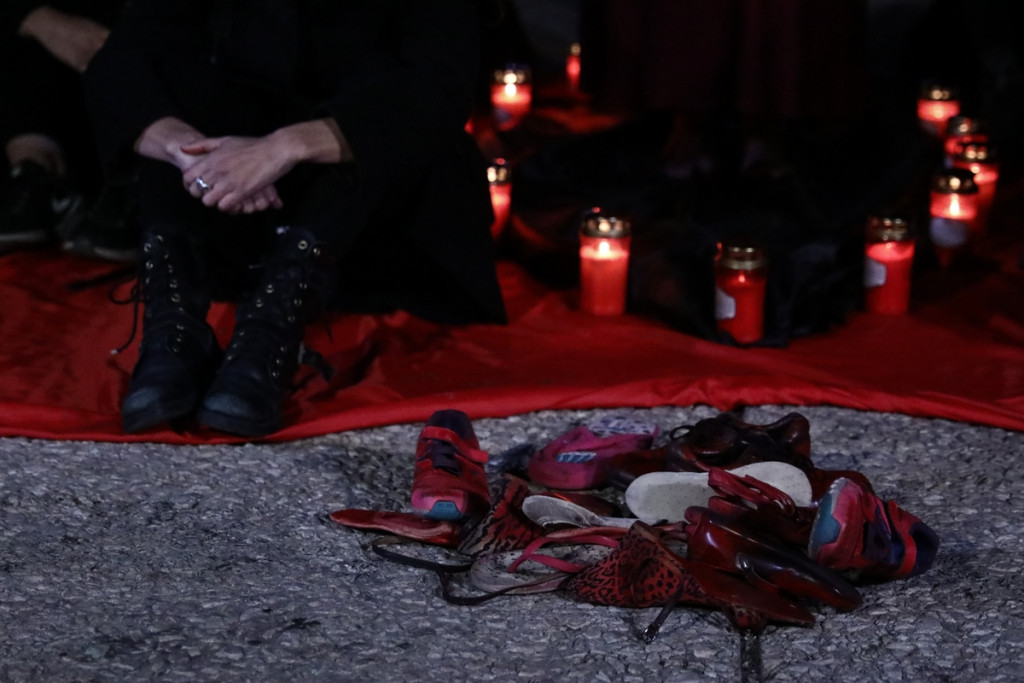 Γυναικοκτονία – 14 γυναίκες δολοφονημένες το 2021 – Ο μεγαλύτερός αριθμός θυμάτων της δεκαετίας