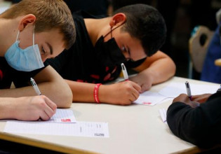 Γαλλία – Άγνωστο στέλεχος του κοροναϊού εμφανίστηκε σε σχολείο – Αργήσαμε να αντιδράσουμε λένε αξιωματούχοι