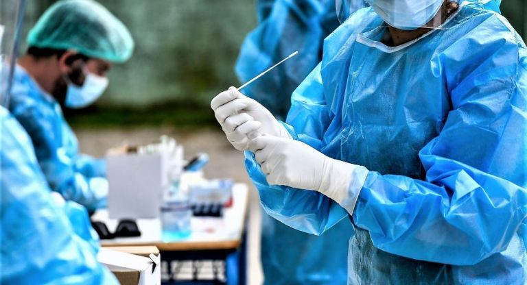 Σαρηγιάννης – Έχουμε να κάνουμε με έναν πολύ μεταδοτικό ιό – Αύξηση των κρουσμάτων τις επόμενες δέκα μέρες